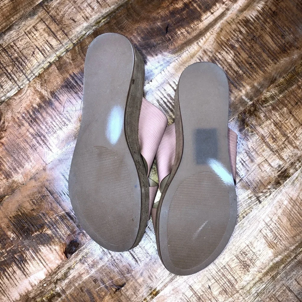 ✅ Anthro Coconuts by Matisse Study Wedges in‎ Blush